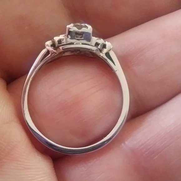 Diamond Ring with 14k White Gold, Certification Included - Picture 5 of 15